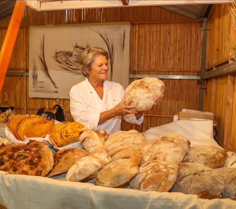 À mesa no Porto Santo: pão, saúde e o sabor de ser ilha